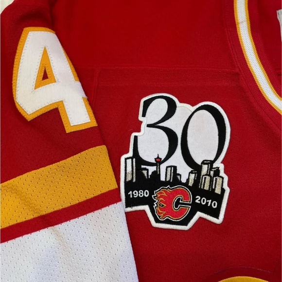 1980-2010 NHL Calgary Flames Reebok Hockey Jersey | Size S - Picture 5 of 9
